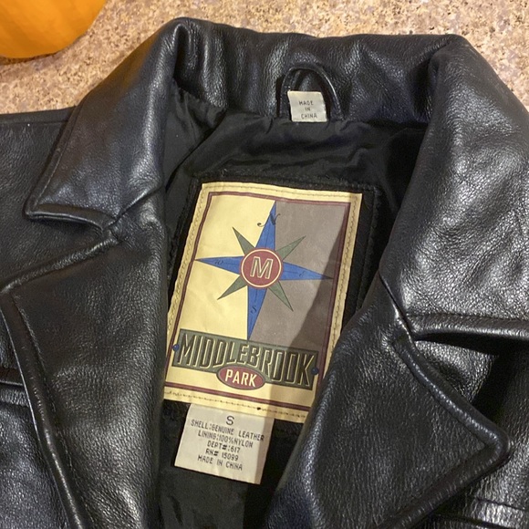 Vintage Middlebrook Park Lined Leather Jacket With Attached Belt Small - Picture 3 of 17